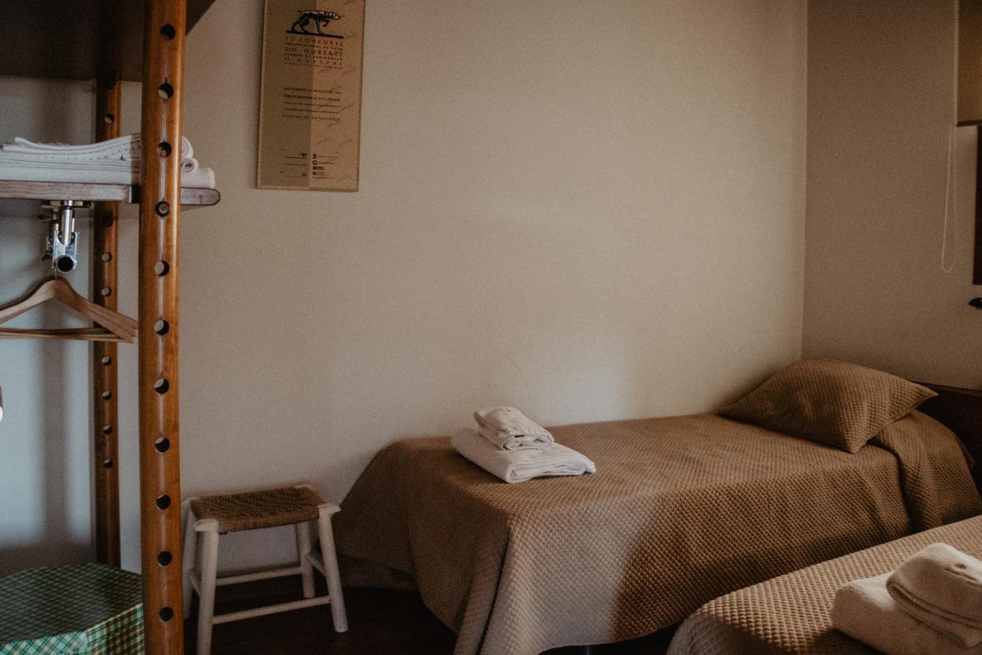 La Casa Del Muro Sos del Rey Catolico Ruang foto